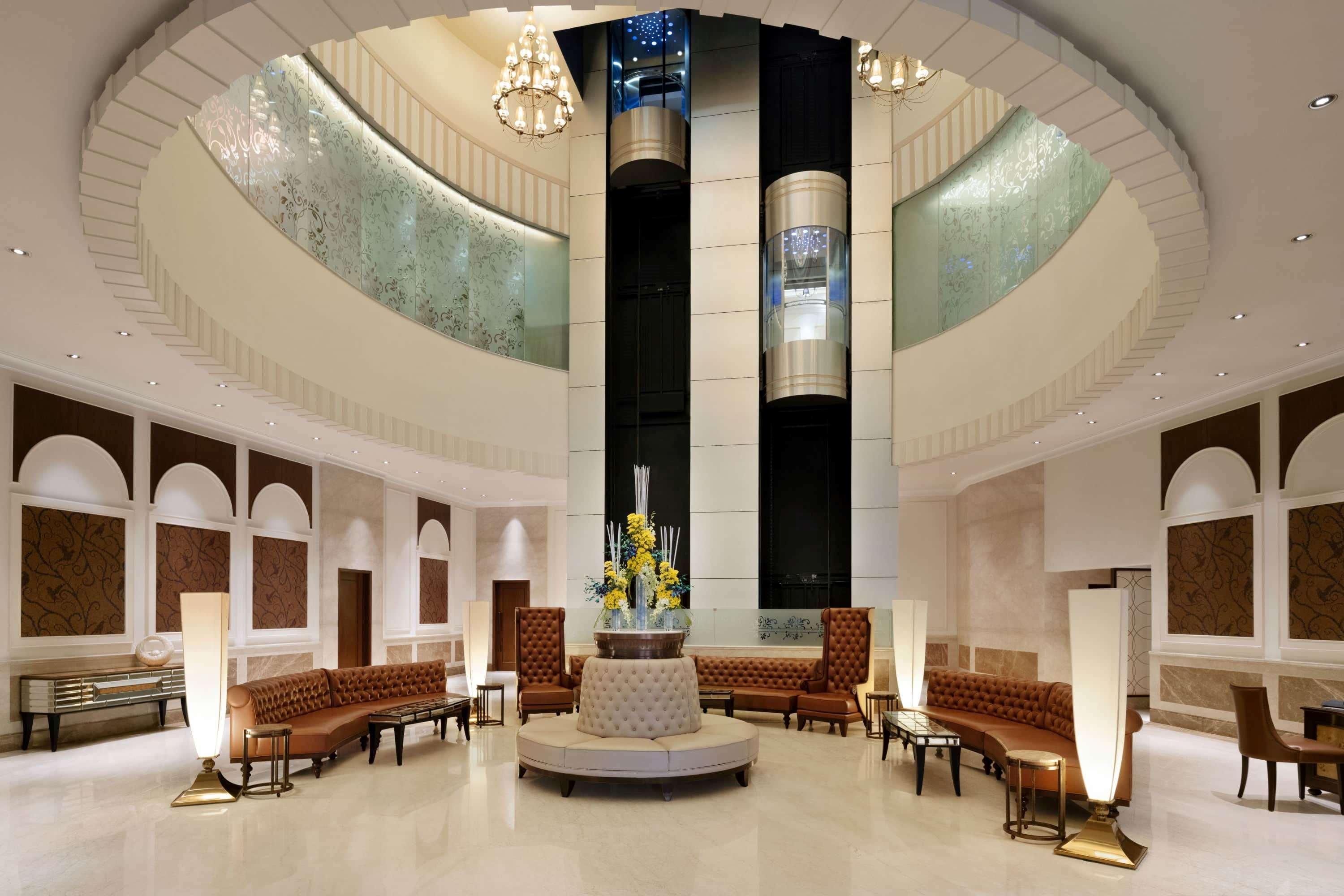 فندق Ramada Plaza شيناي المظهر الخارجي الصورة The lobby of the hotel